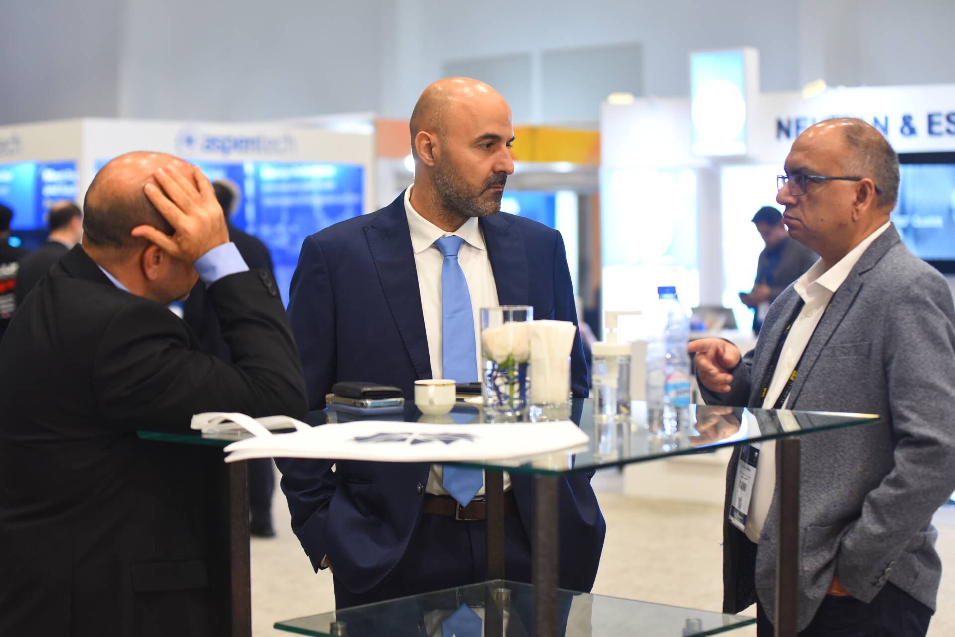 EQUIPMENT'S MANUFACTURERS